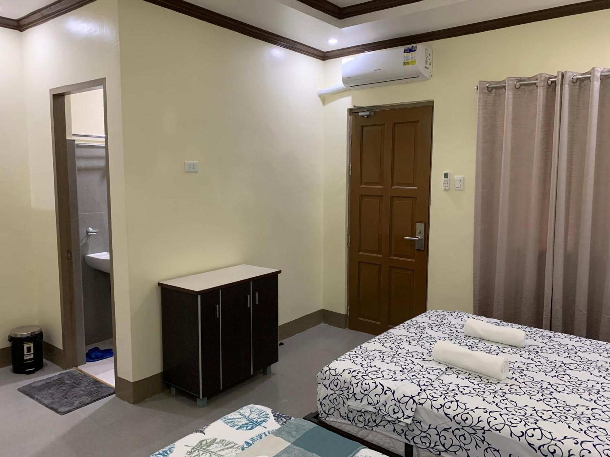 Zl Travelers Inn Batuan Exteriör bild