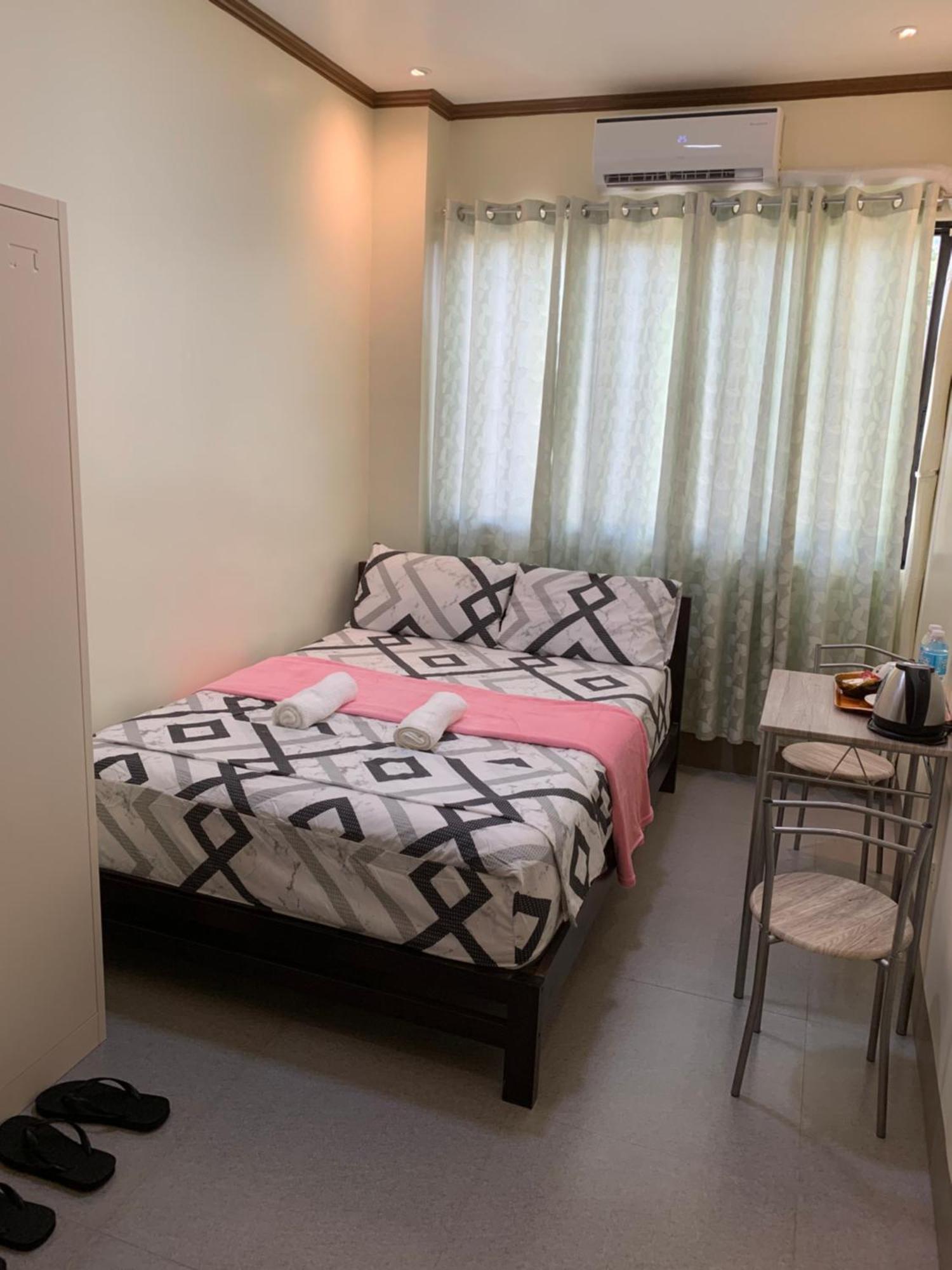 Zl Travelers Inn Batuan Exteriör bild
