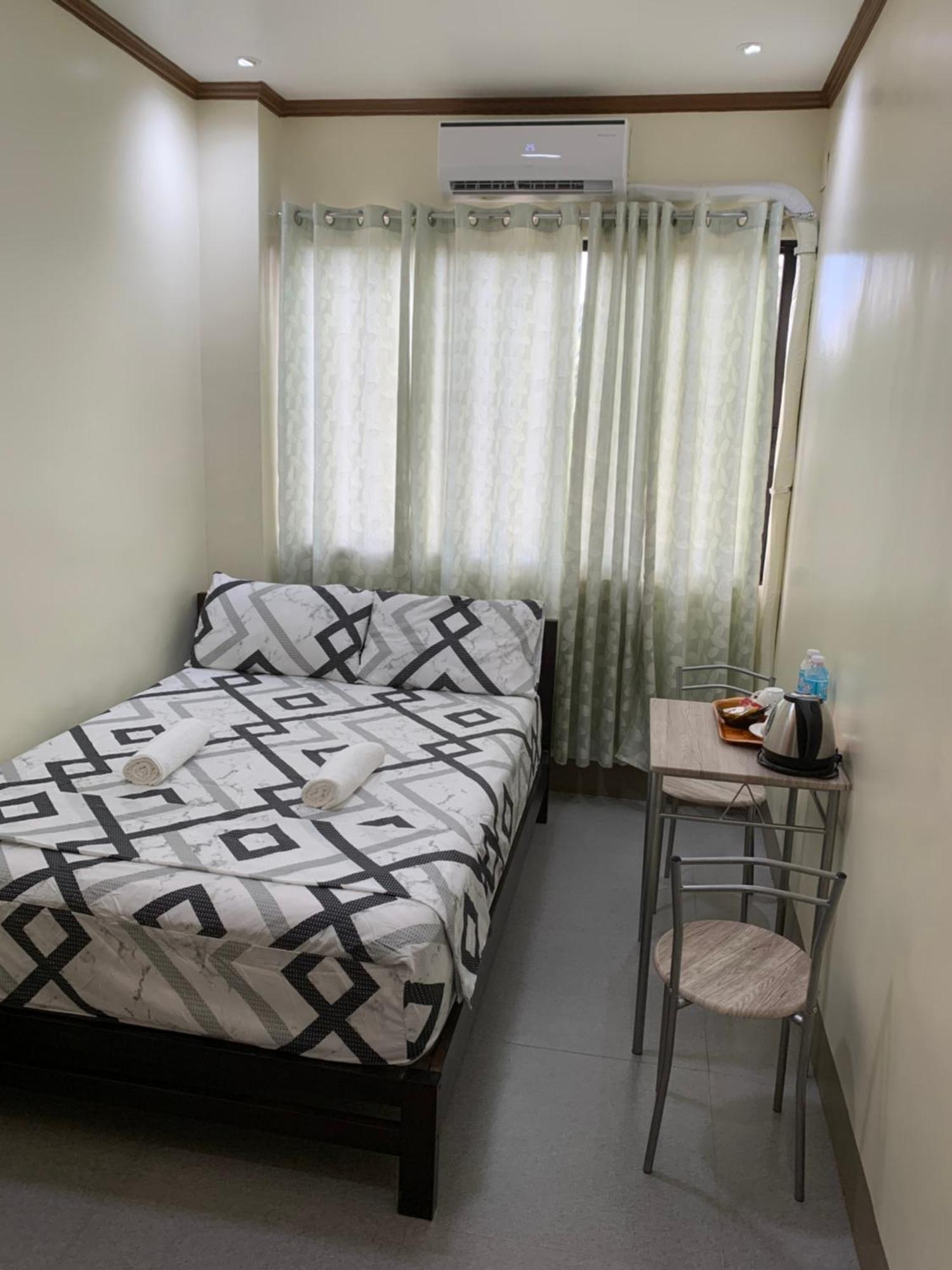 Zl Travelers Inn Batuan Exteriör bild