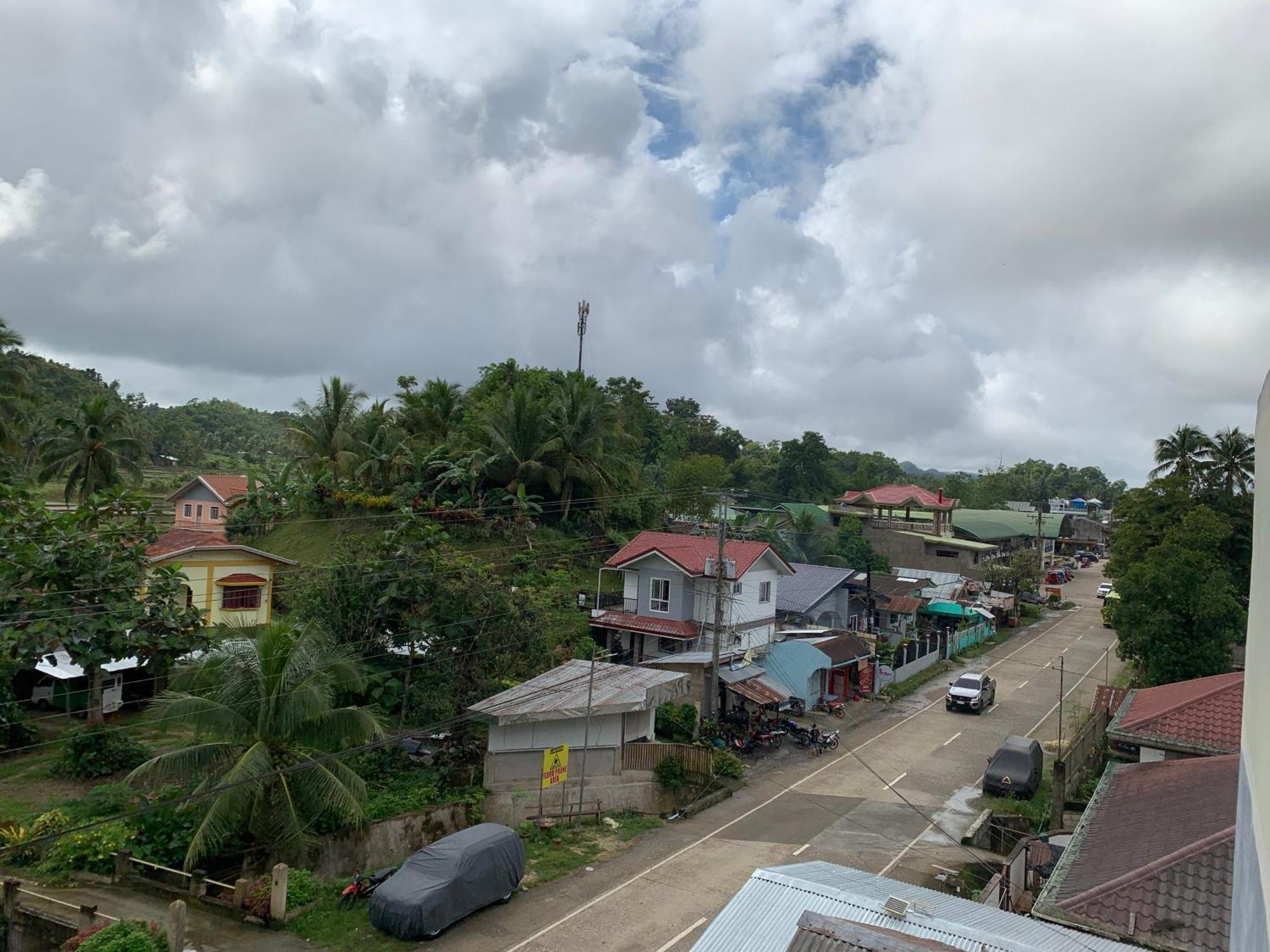 Zl Travelers Inn Batuan Exteriör bild